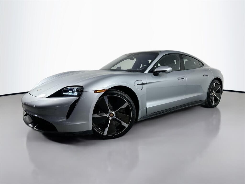2020 PORSCHE Taycan