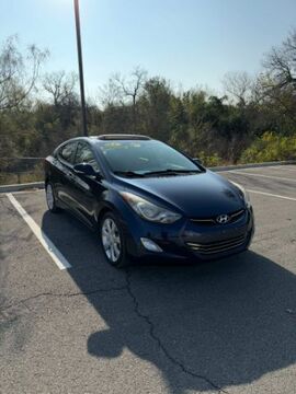 2013 HYUNDAI Elantra