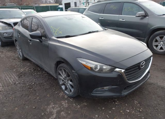 2018 MAZDA Mazda3