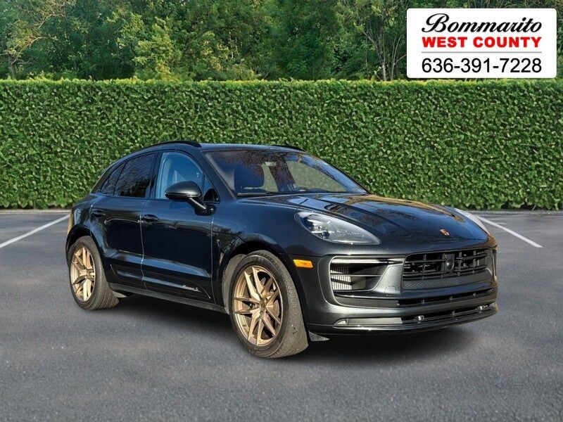 2023 PORSCHE Macan