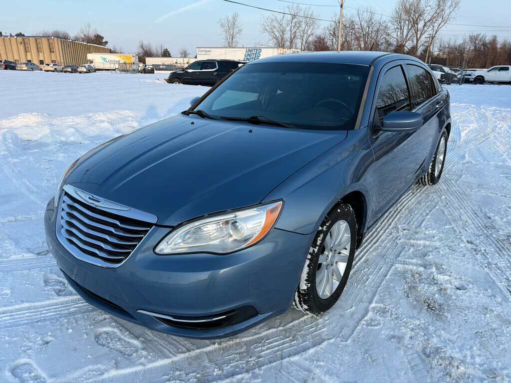 2011 CHRYSLER 200