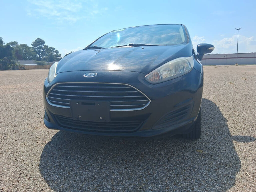 2016 FORD Fiesta