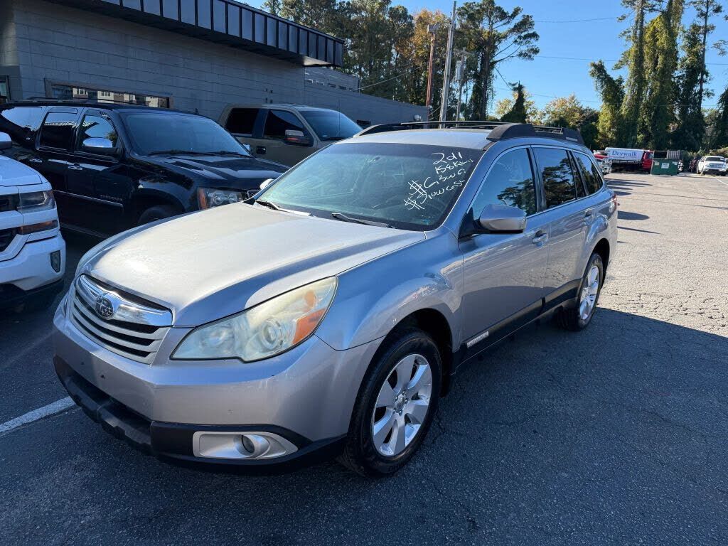 2011 SUBARU Outback