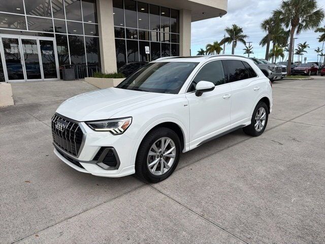 2021 AUDI Q3