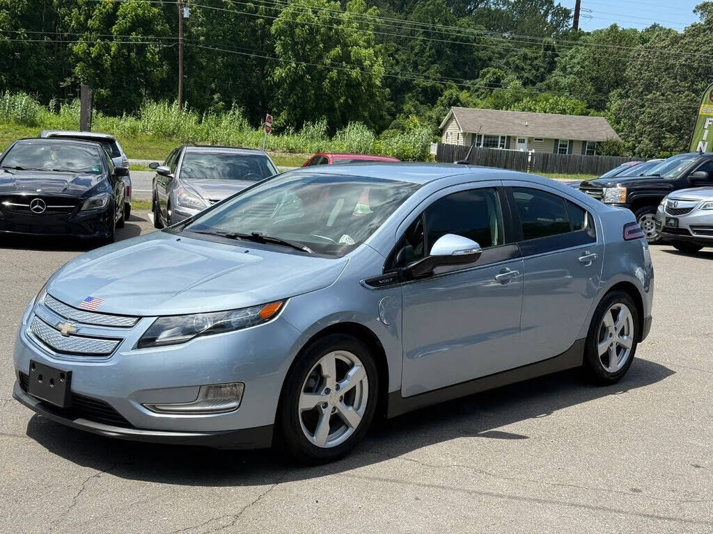 2013 CHEVROLET Volt