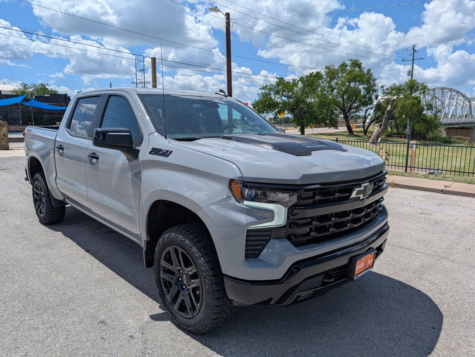 2024 CHEVROLET Silverado