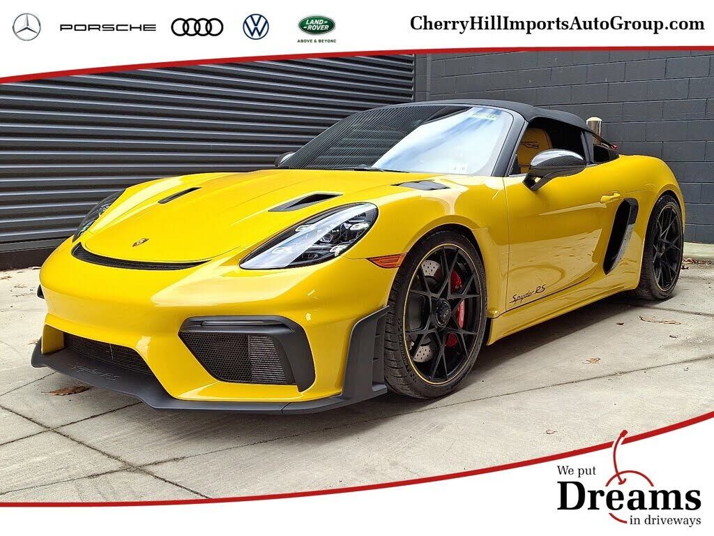 2025 PORSCHE 718