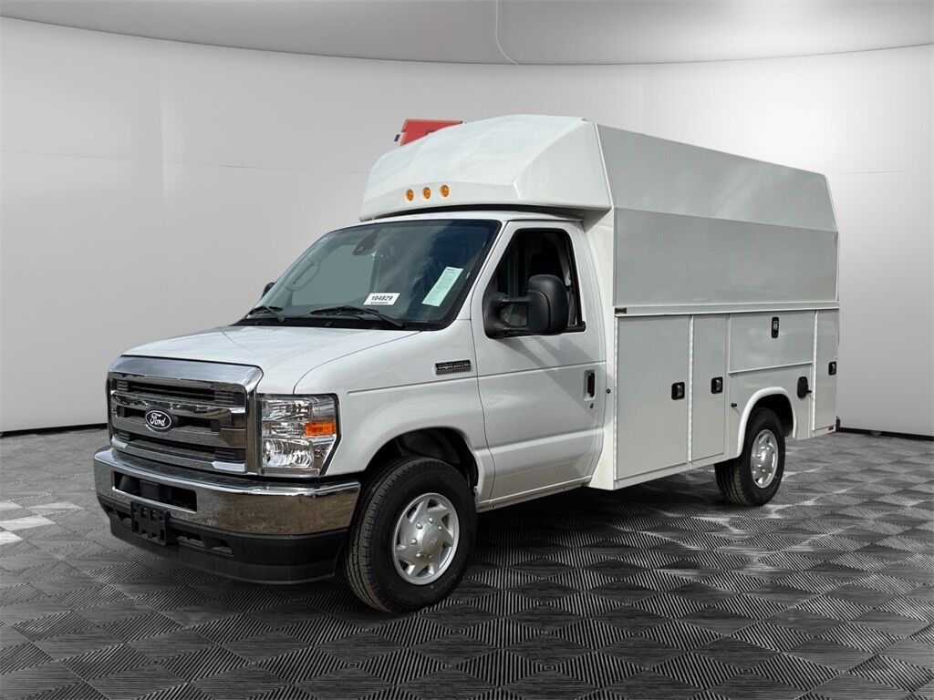 2026 FORD E-350