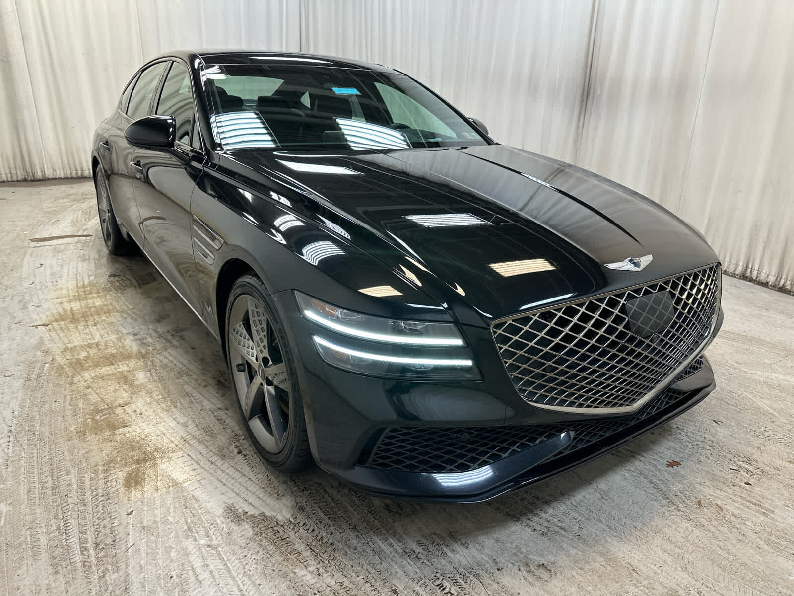 2023 GENESIS G80