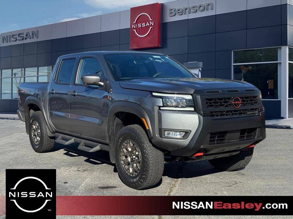 2026 NISSAN Frontier