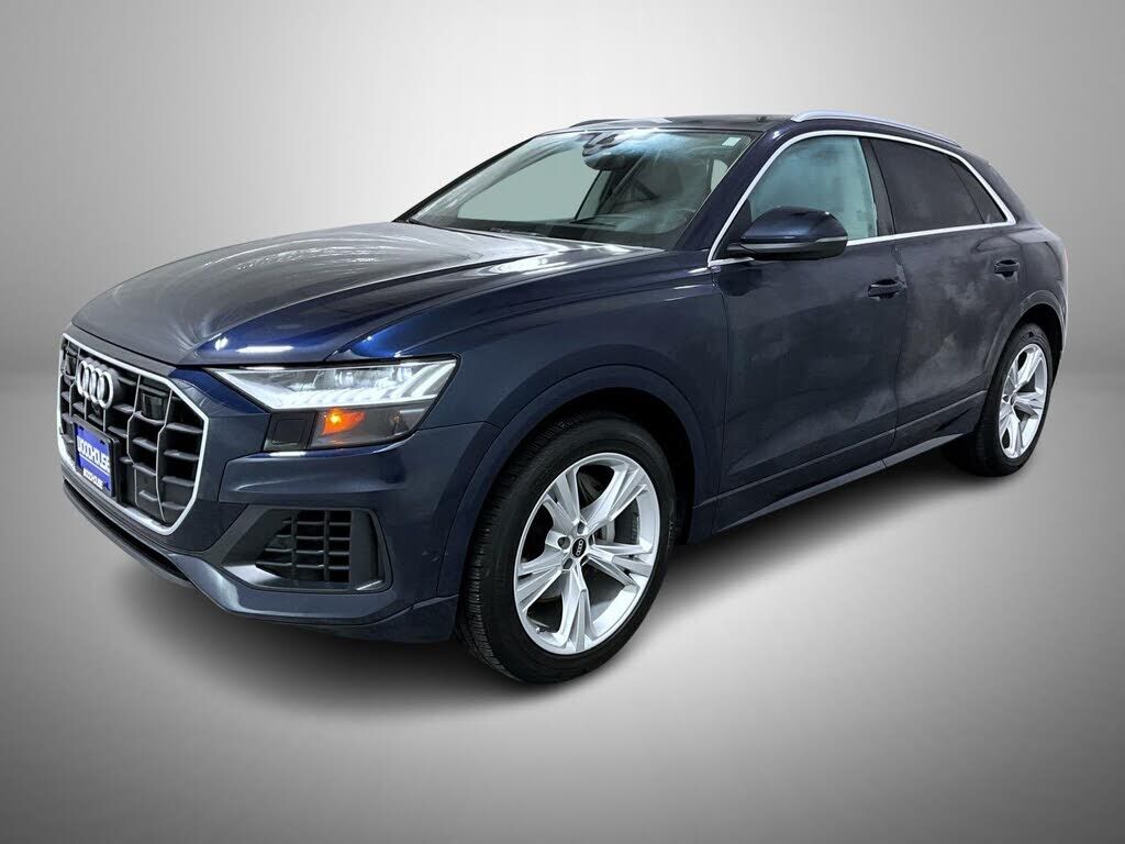 2023 AUDI Q8