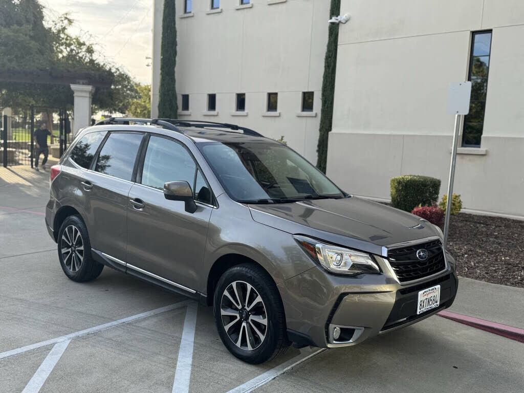 2017 SUBARU Forester