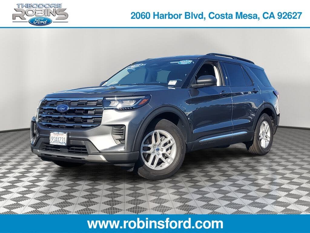 2025 FORD Explorer