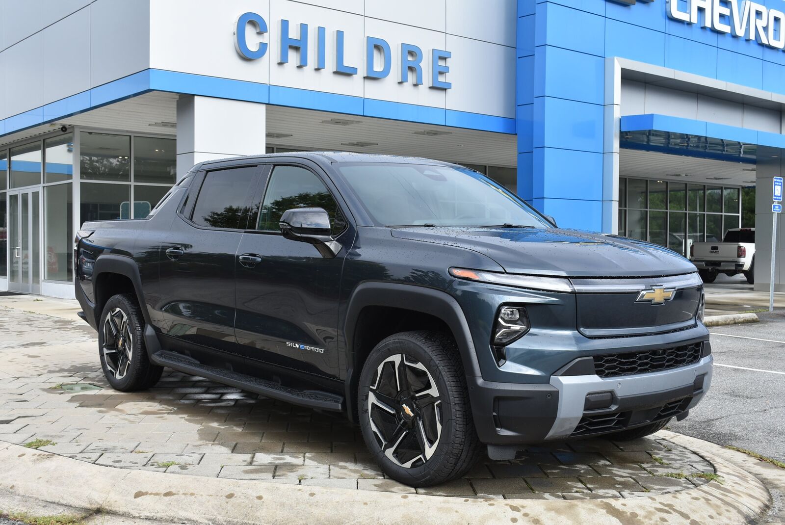 2026 CHEVROLET Silverado EV