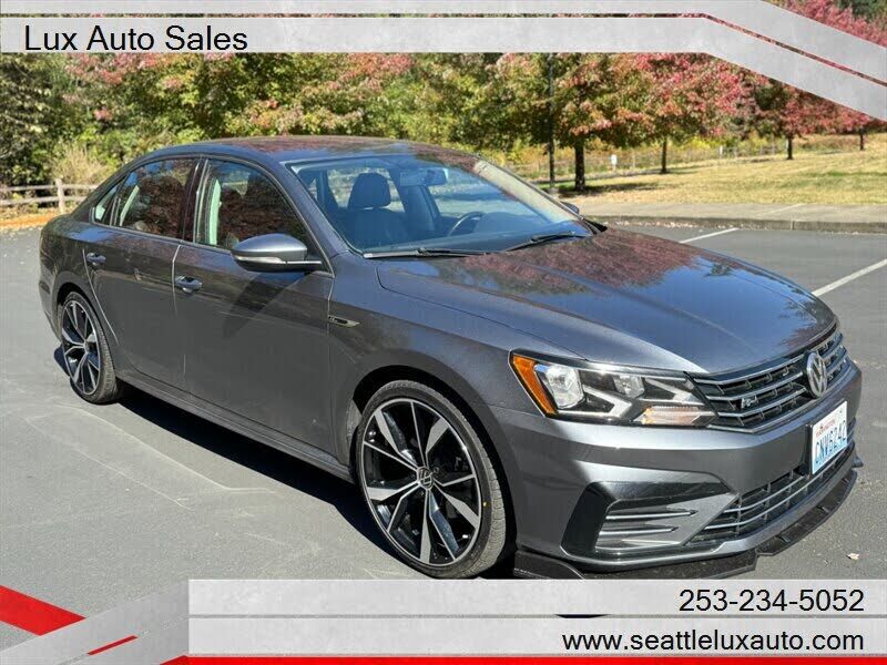 2018 VOLKSWAGEN Passat