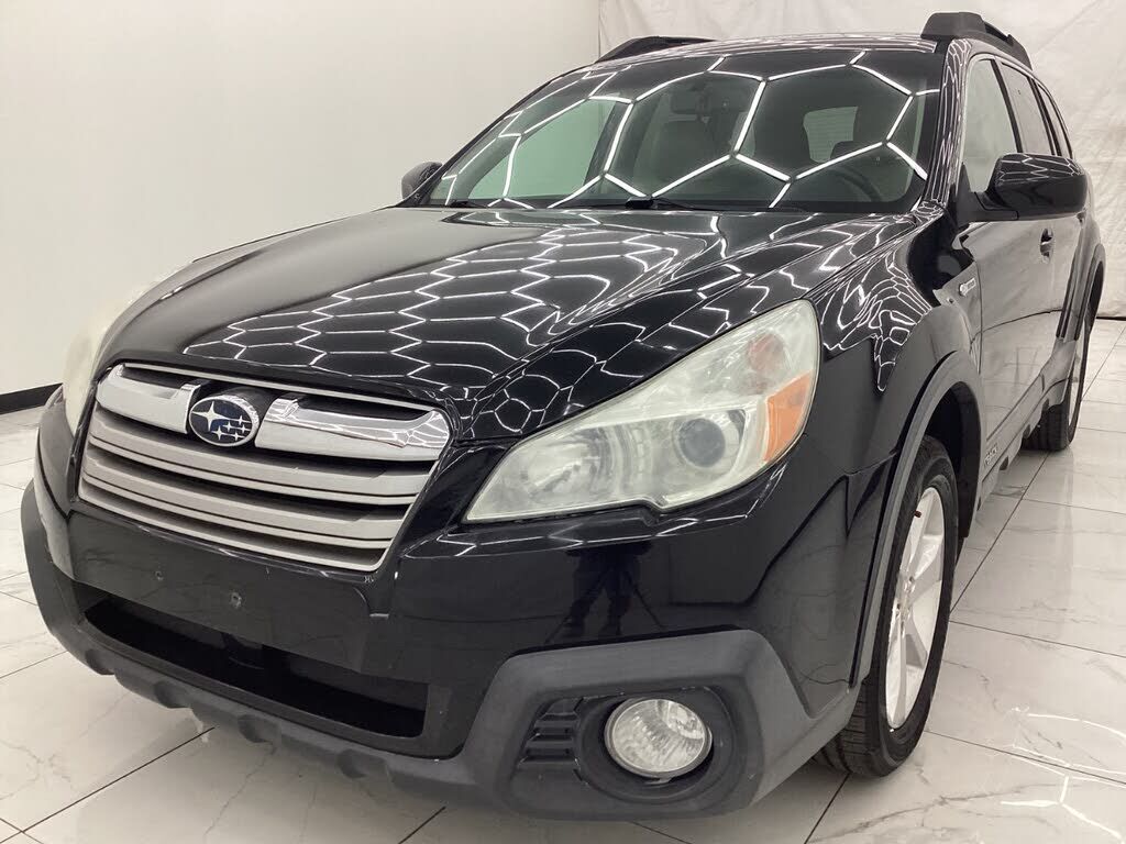 2013 SUBARU Outback