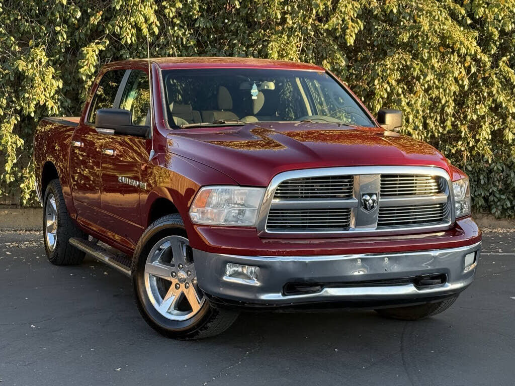 2012 DODGE Ram