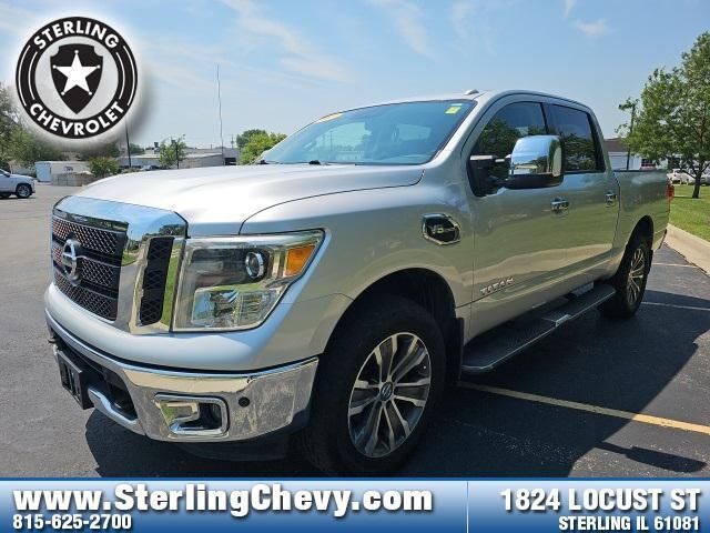 2017 NISSAN Titan