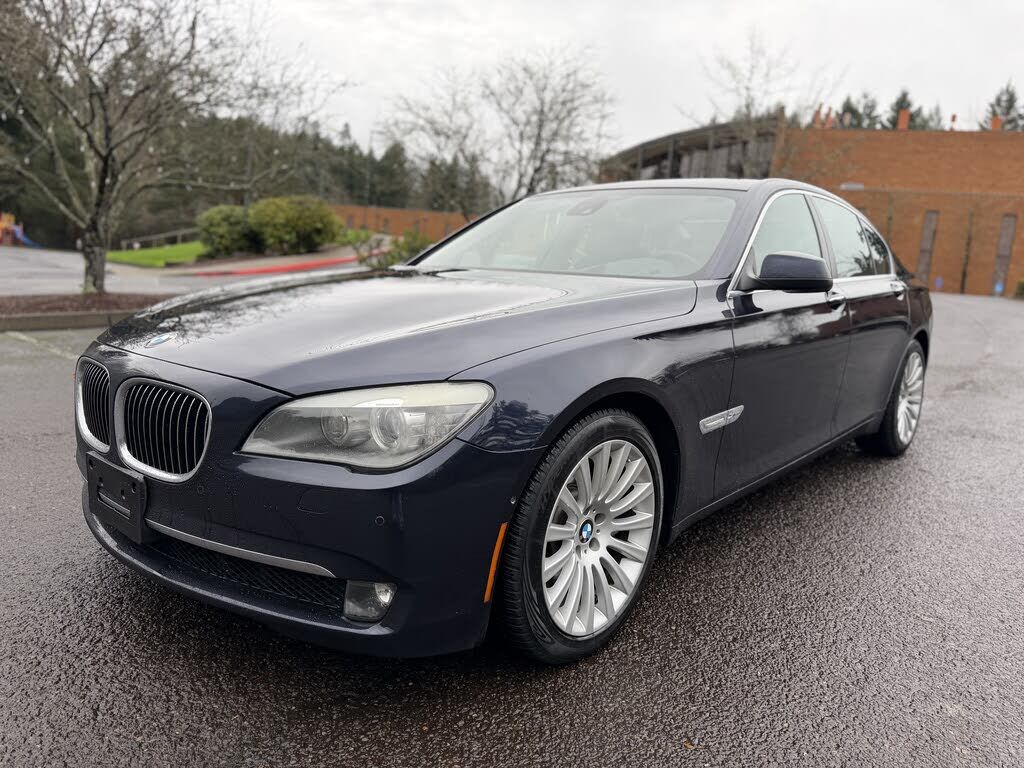 2012 BMW 7 Series
