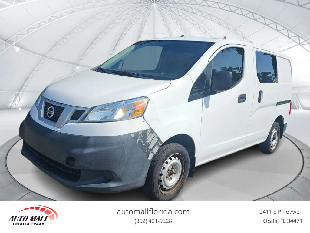 2017 NISSAN NV200