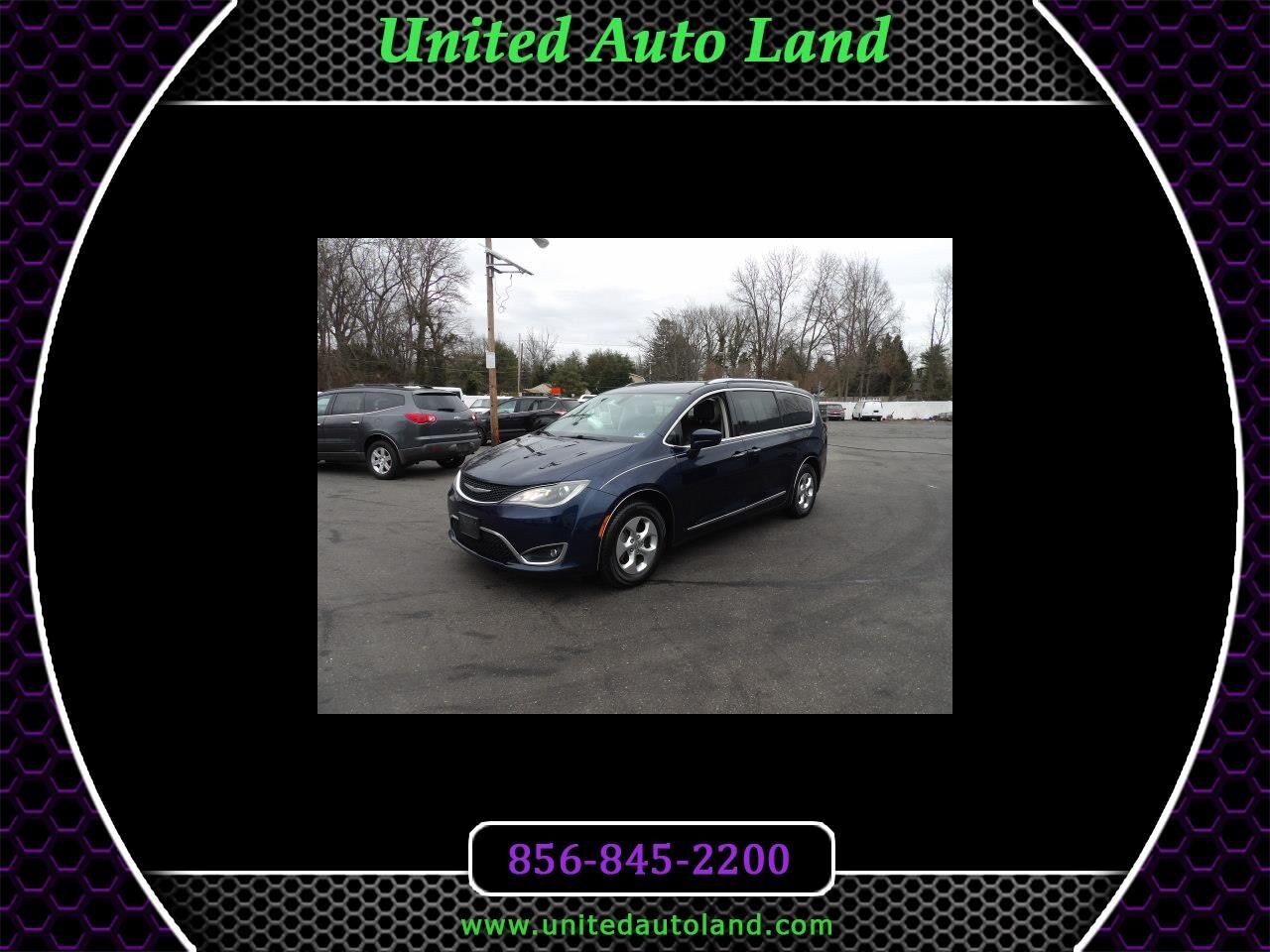 2017 CHRYSLER Pacifica