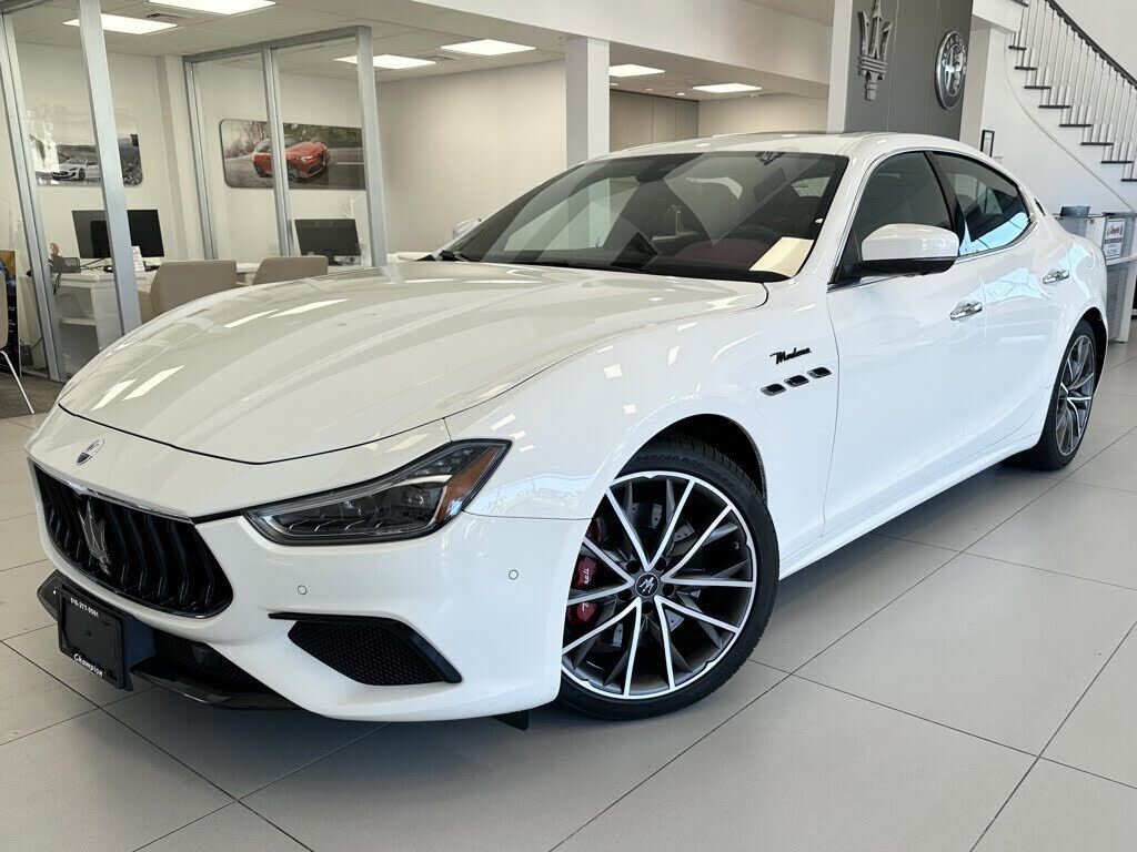 2023 MASERATI Ghibli