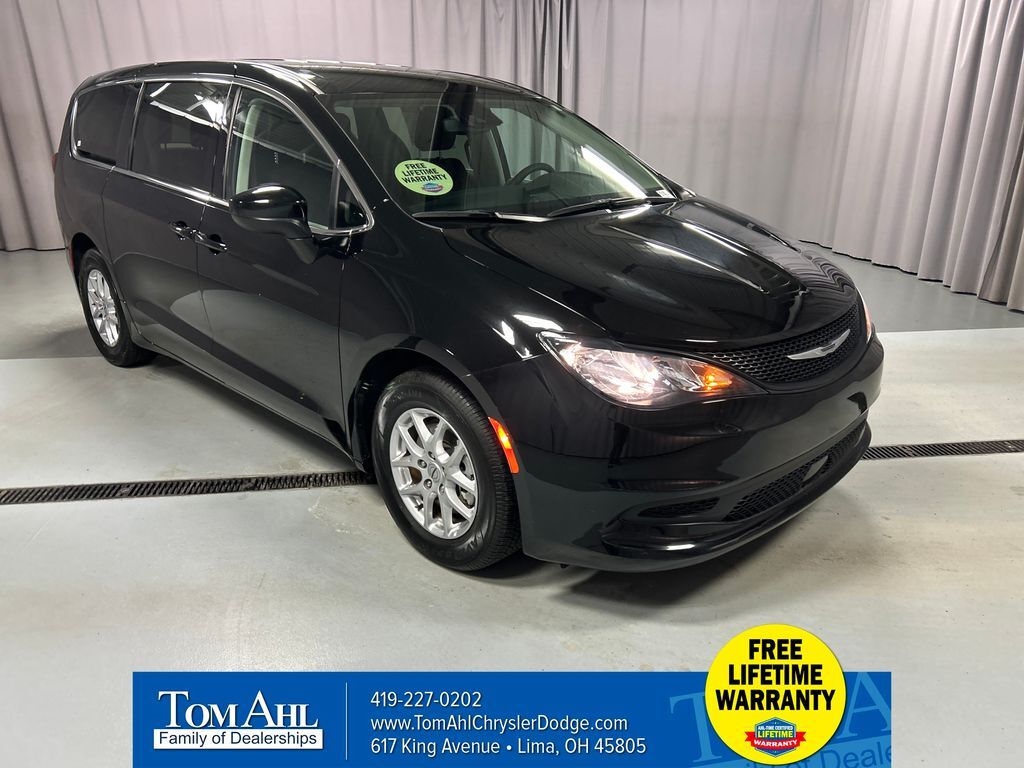 2024 CHRYSLER Voyager