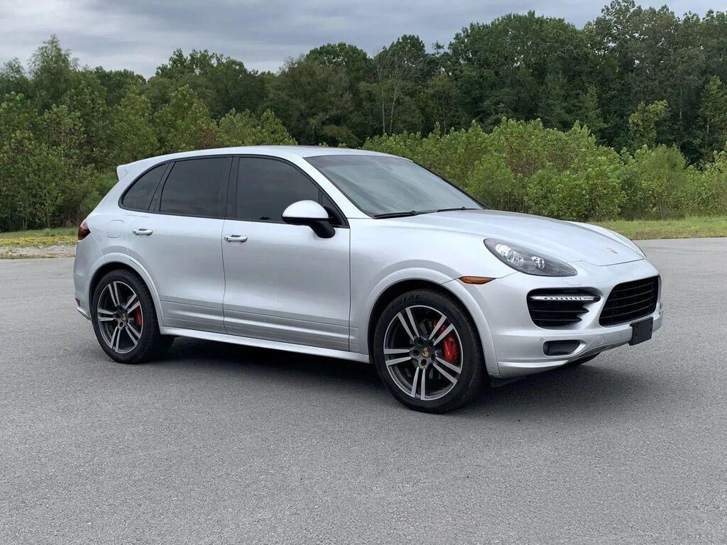 2013 PORSCHE Cayenne