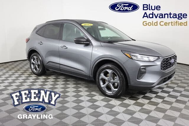 2025 FORD Escape