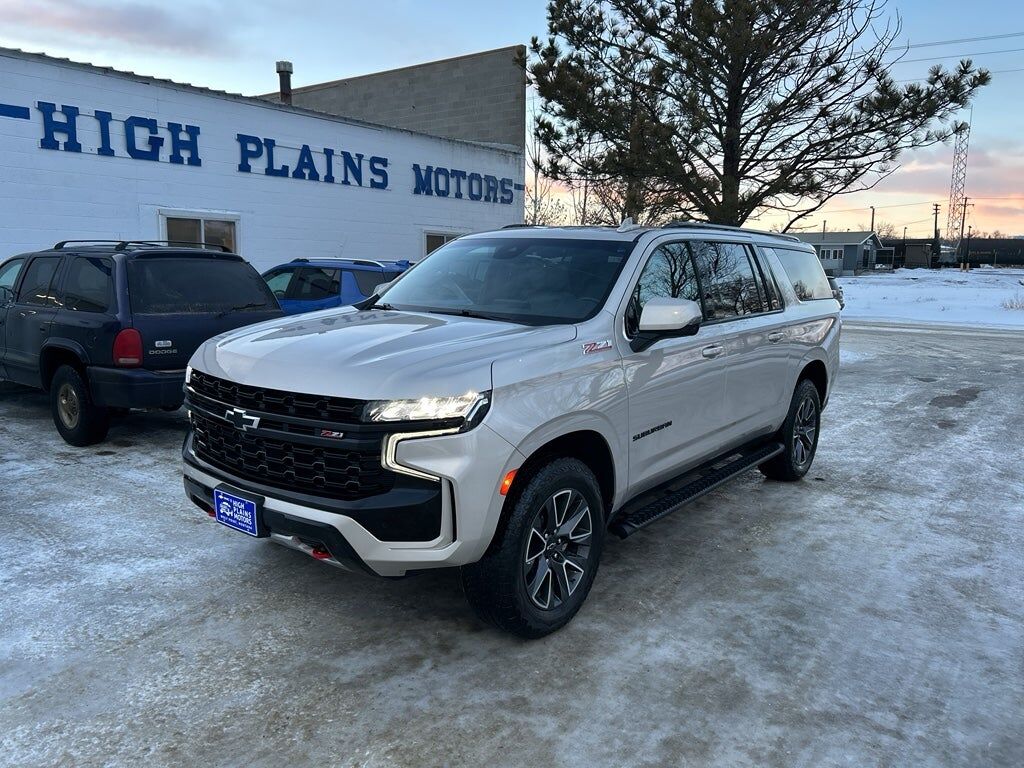 2023 CHEVROLET Suburban