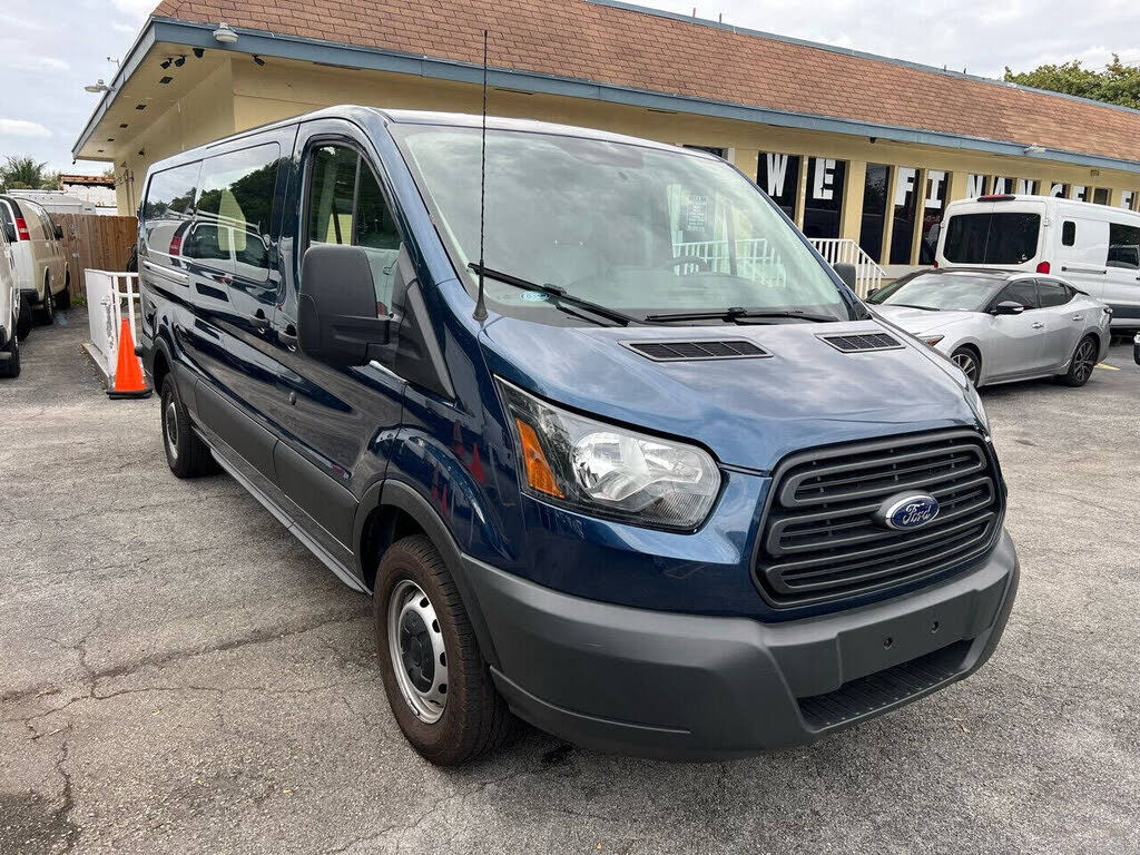 2018 FORD Transit