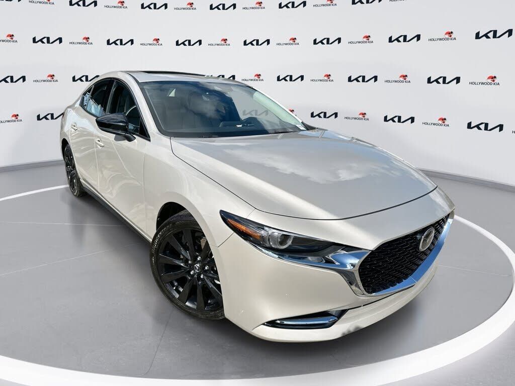 2022 MAZDA Mazda3