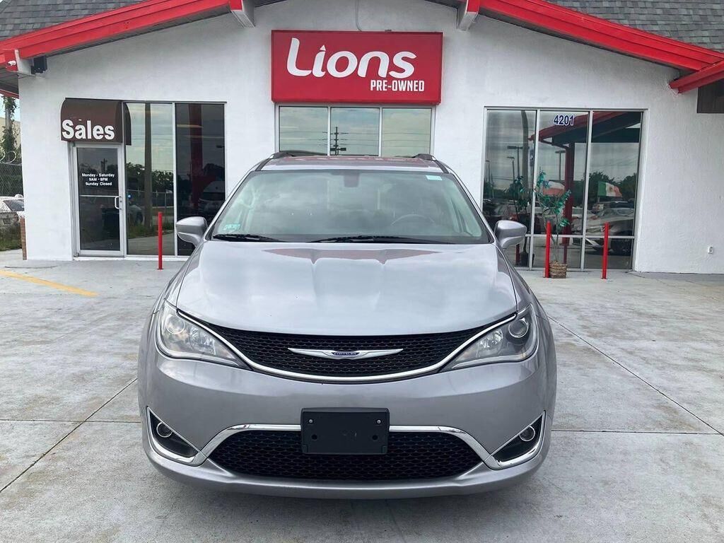 2019 CHRYSLER Pacifica