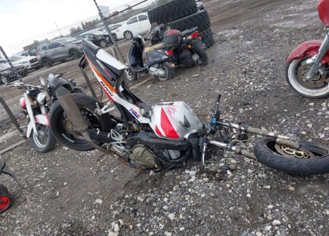 2002 HONDA CB
