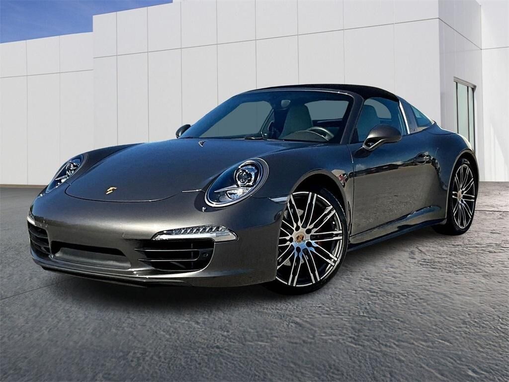 PORSCHE