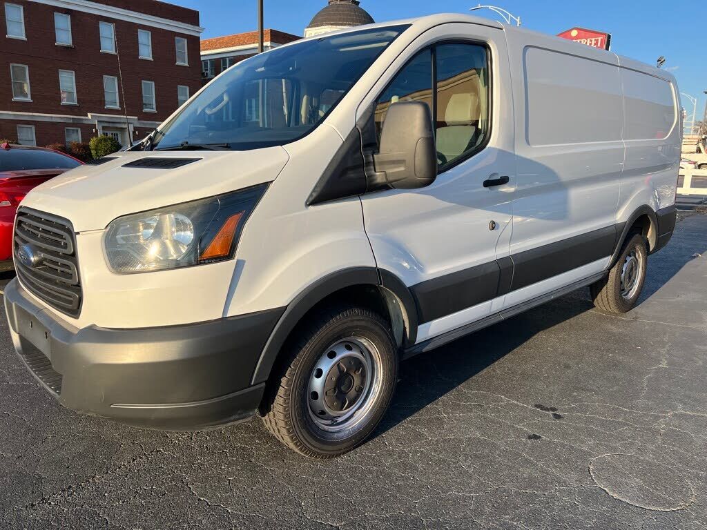 2017 FORD Transit