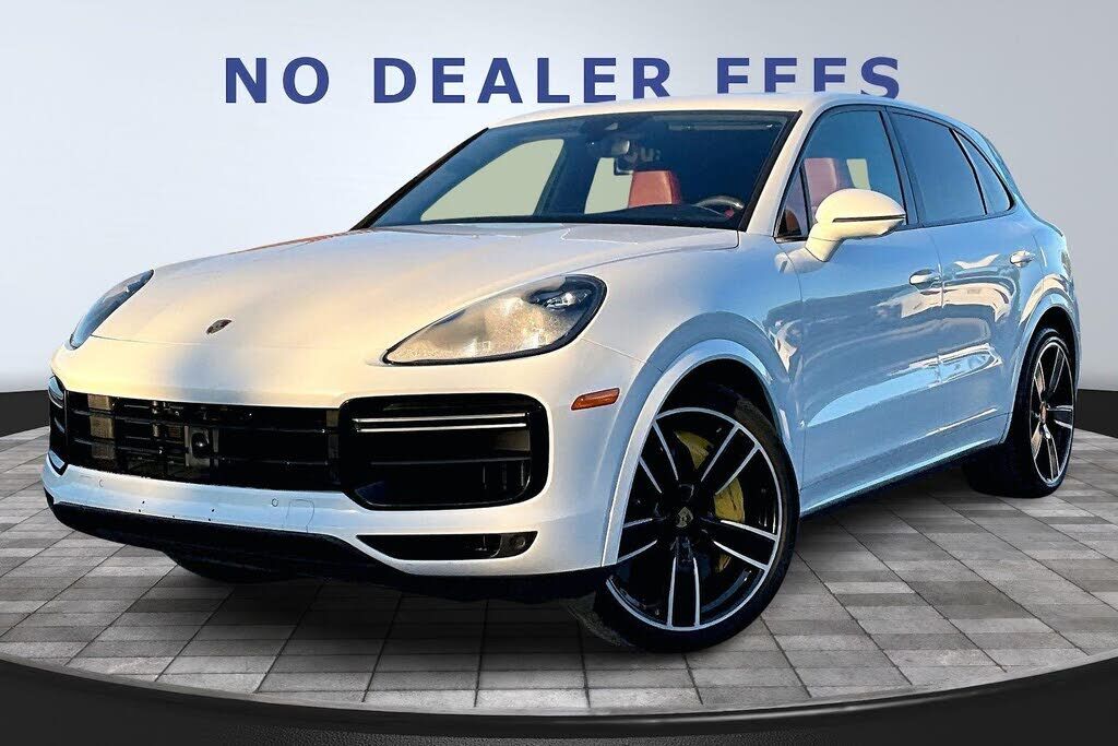 2019 PORSCHE Cayenne