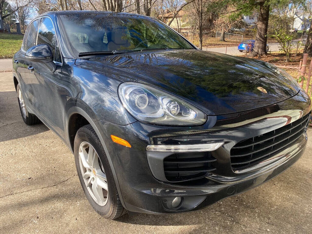 2016 PORSCHE Cayenne