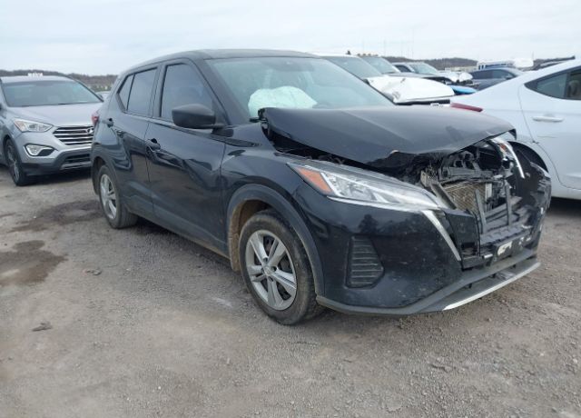 2022 NISSAN Kicks
