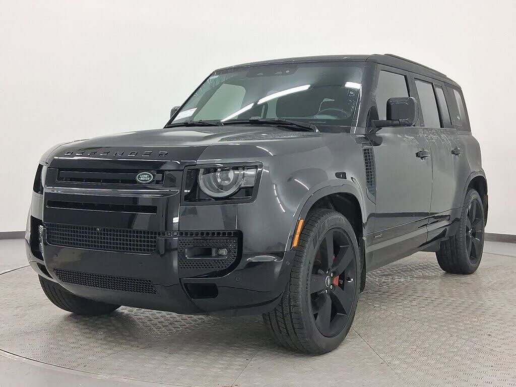 2022 LAND ROVER Defender