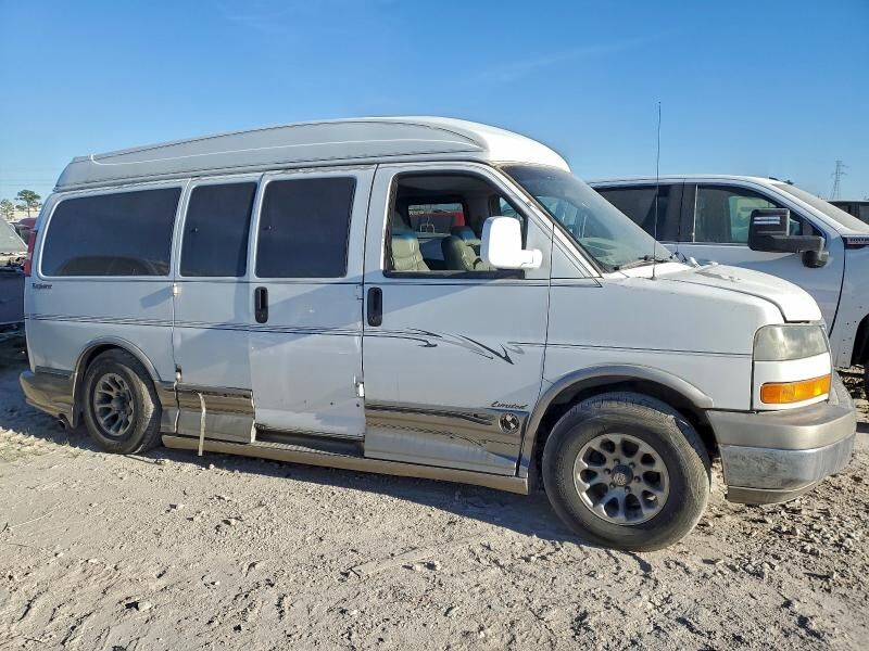 GMC Savana
