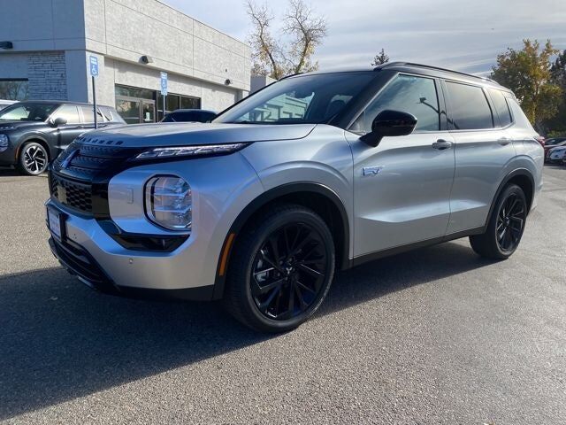 2025 MITSUBISHI Outlander