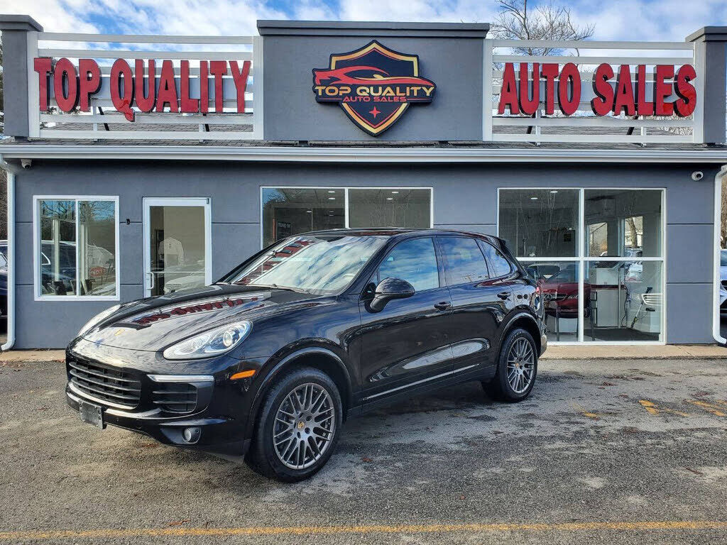2017 PORSCHE Cayenne