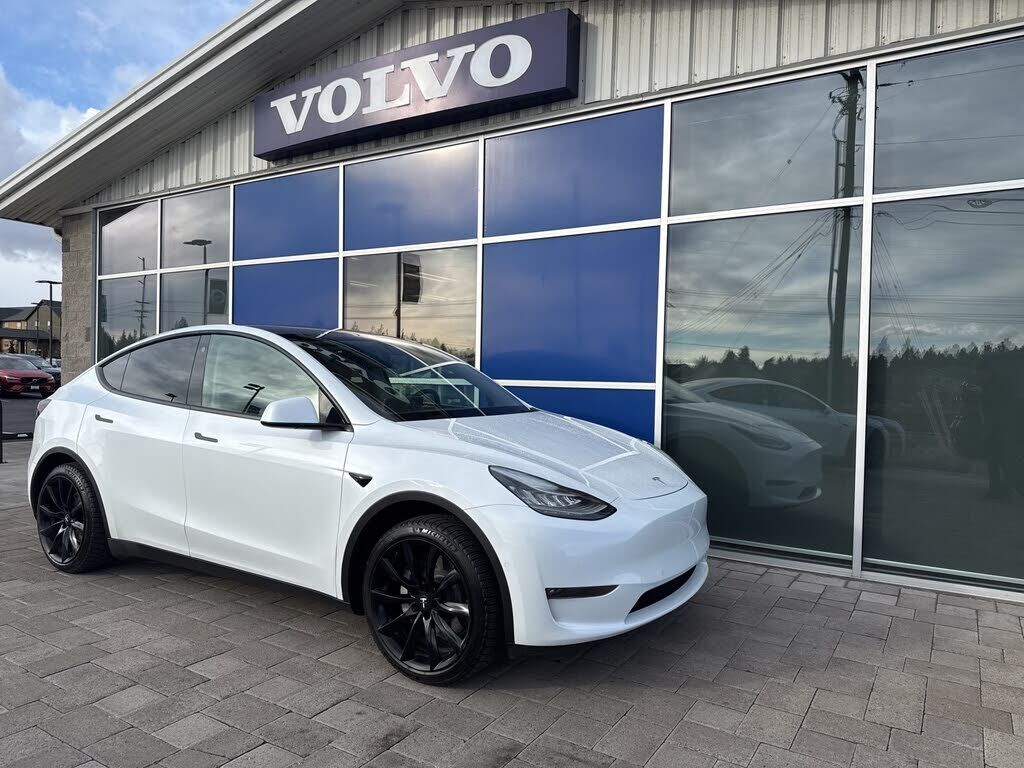 2021 TESLA Model Y