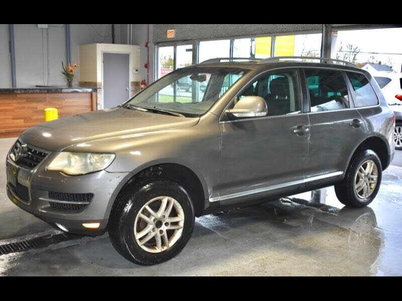 2008 VOLKSWAGEN Touareg