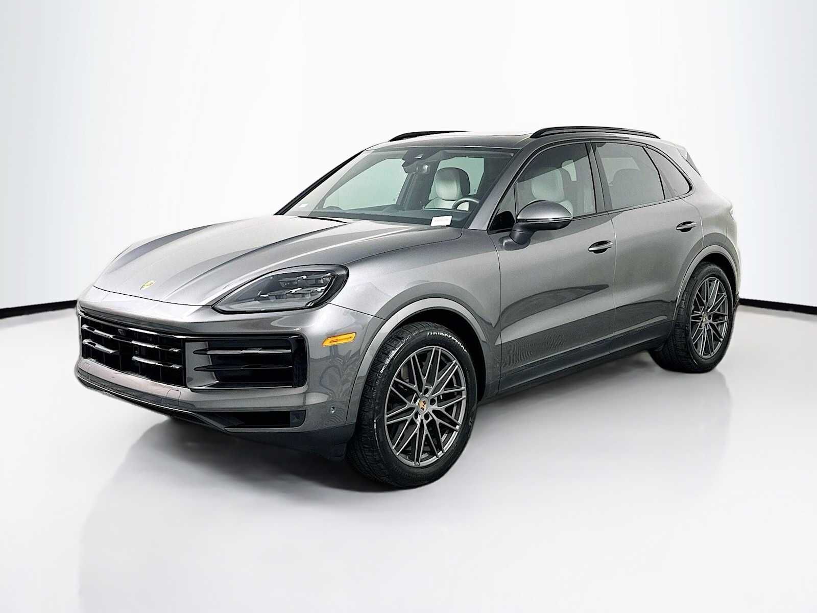 2025 PORSCHE Cayenne