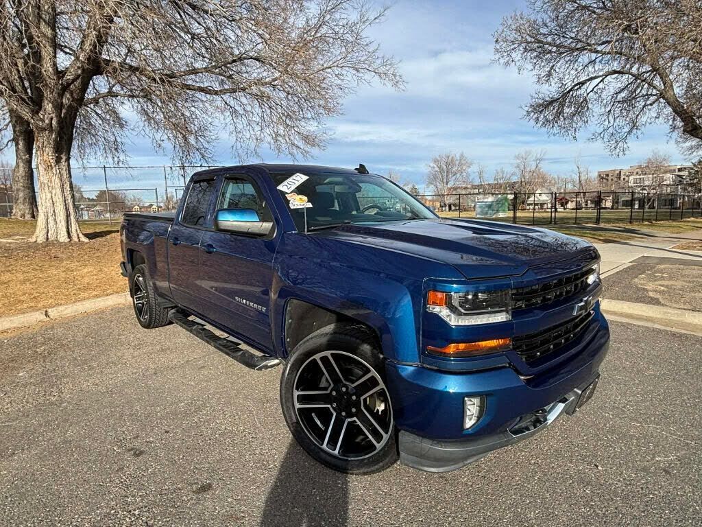 2017 CHEVROLET Silverado