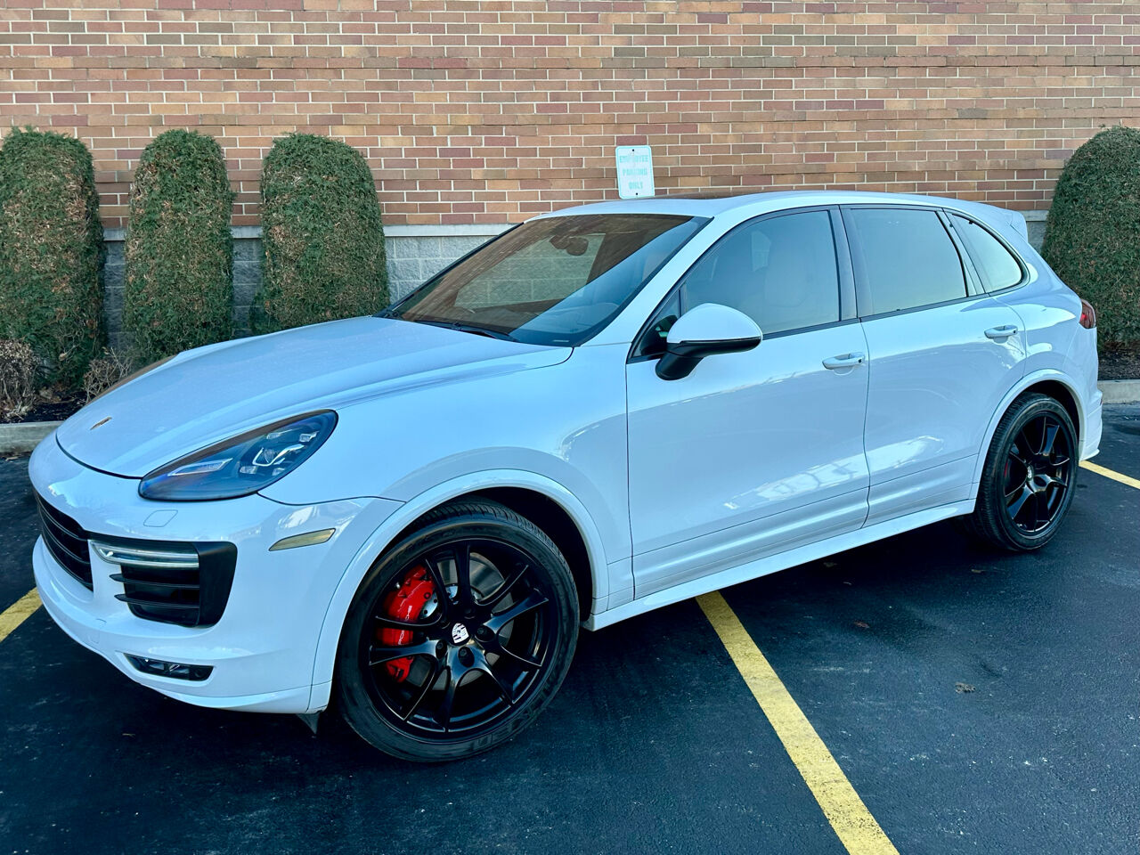 2016 PORSCHE Cayenne