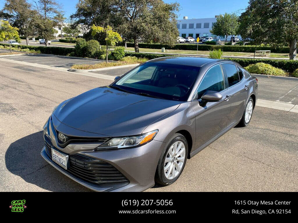 2018 TOYOTA Camry