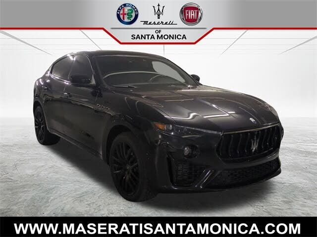 2022 MASERATI Levante